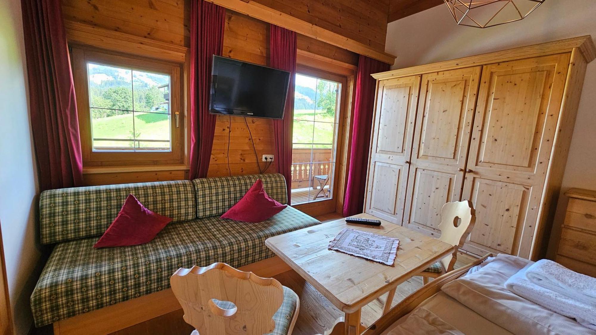 Absolute Active Resort Margret เคิร์ชแบร์ก อิน ทิโรล ภายนอก รูปภาพ
